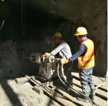 垫江水下抗分散灌浆料特点 水下不分散注浆料介绍