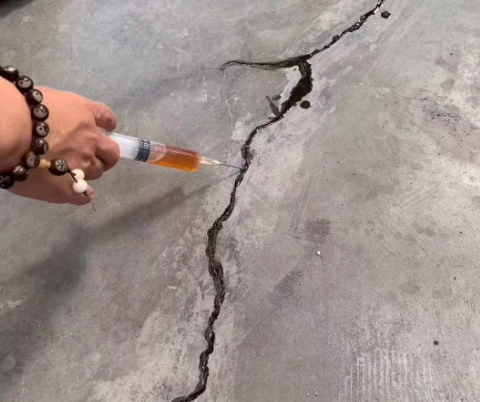 垫江混凝土裂缝修补技术详解​